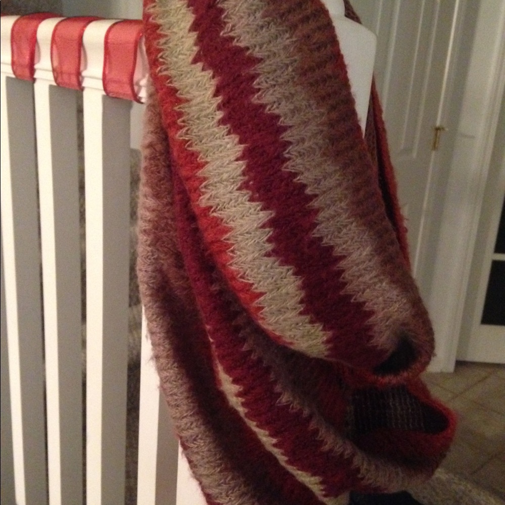 Fuzzy, warm Chevron Pattern Infinity scarf